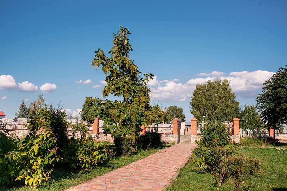 Vershnyk Cherkasy Exterior photo