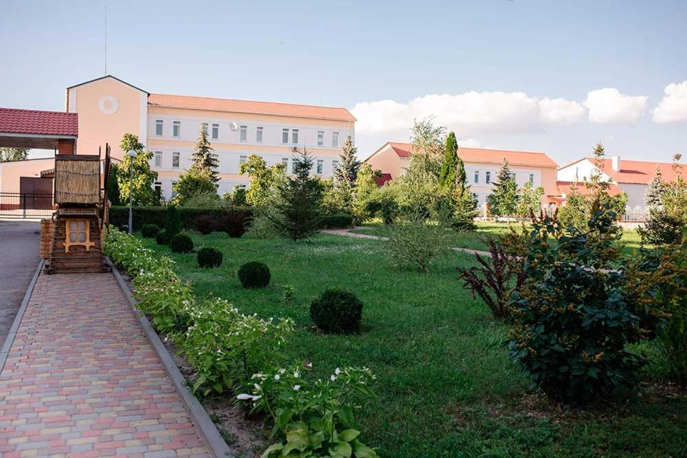 Vershnyk Cherkasy Exterior photo